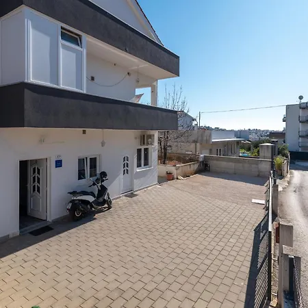 Apartment Sara Apartmant Trogir-dragulin *