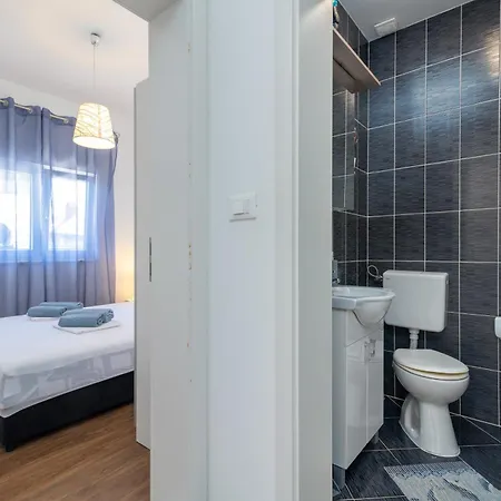 Sara Apartmant Trogir-dragulin Apartment