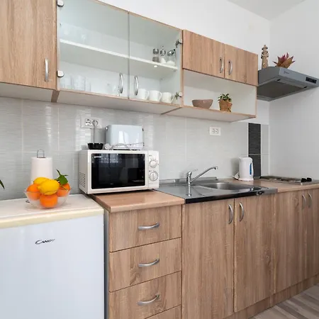 Sara Apartmant Trogir-dragulin
