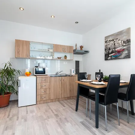 Sara Apartmant Trogir-dragulin Trogir