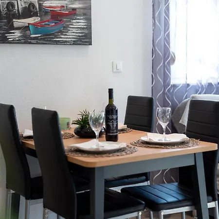 Διαμέρισμα Sara Apartmant Trogir-dragulin Τρογκίρ
